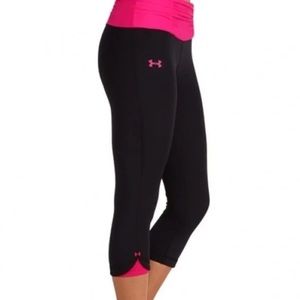 NWT Under Armour Capri Heat Gear Leggings